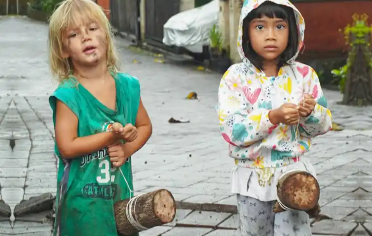 two kids at transition program